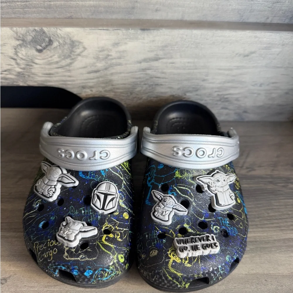 STAR WARS Crocs Clogs Toddler Size C7 Black